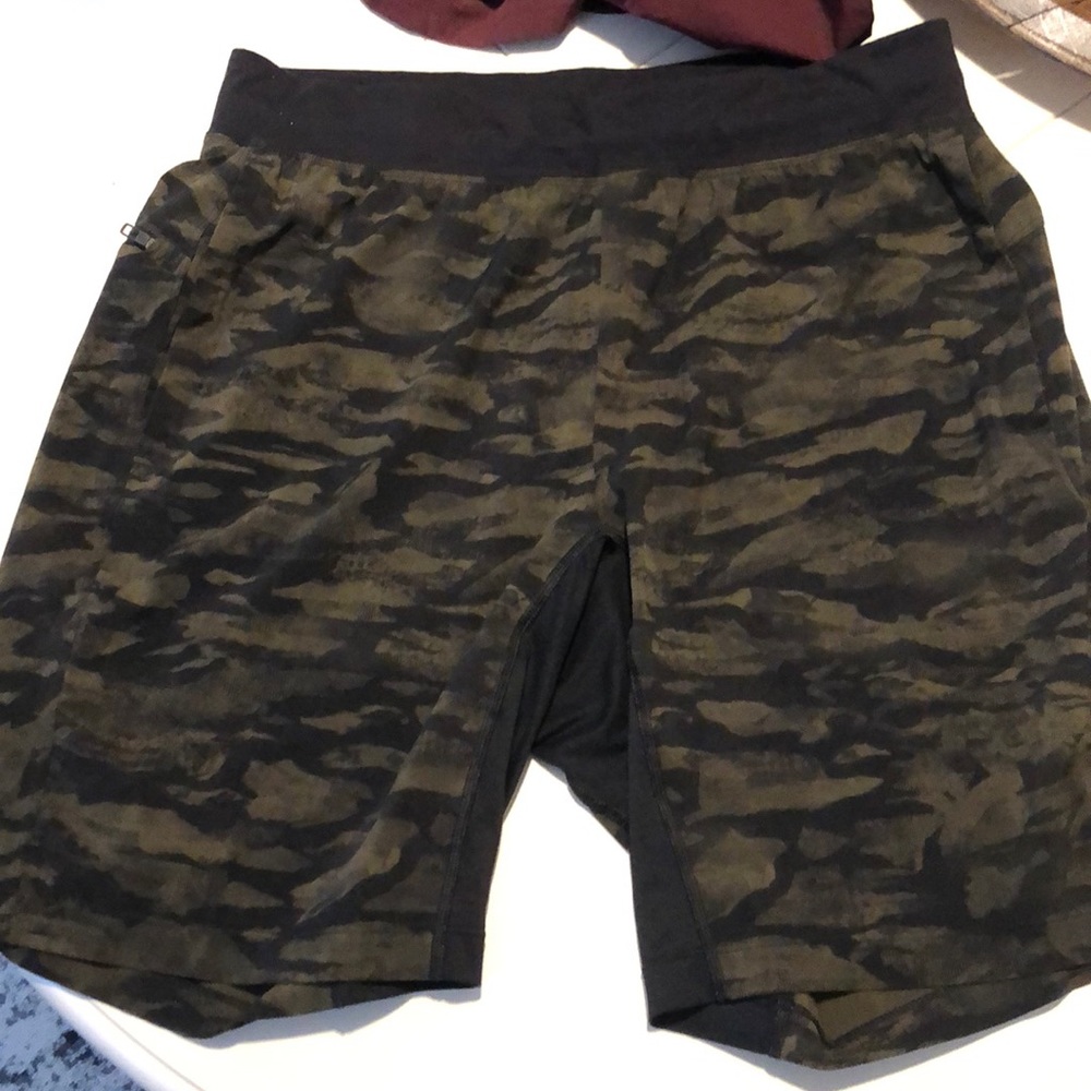 Lululemon 9i Large